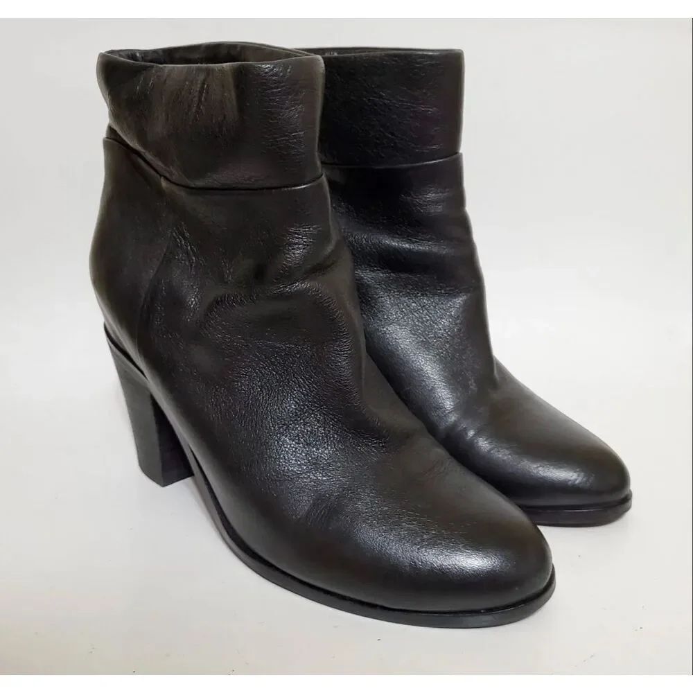 Kenneth Cole Allie Black Leather Ankle Boots Sz 8.5